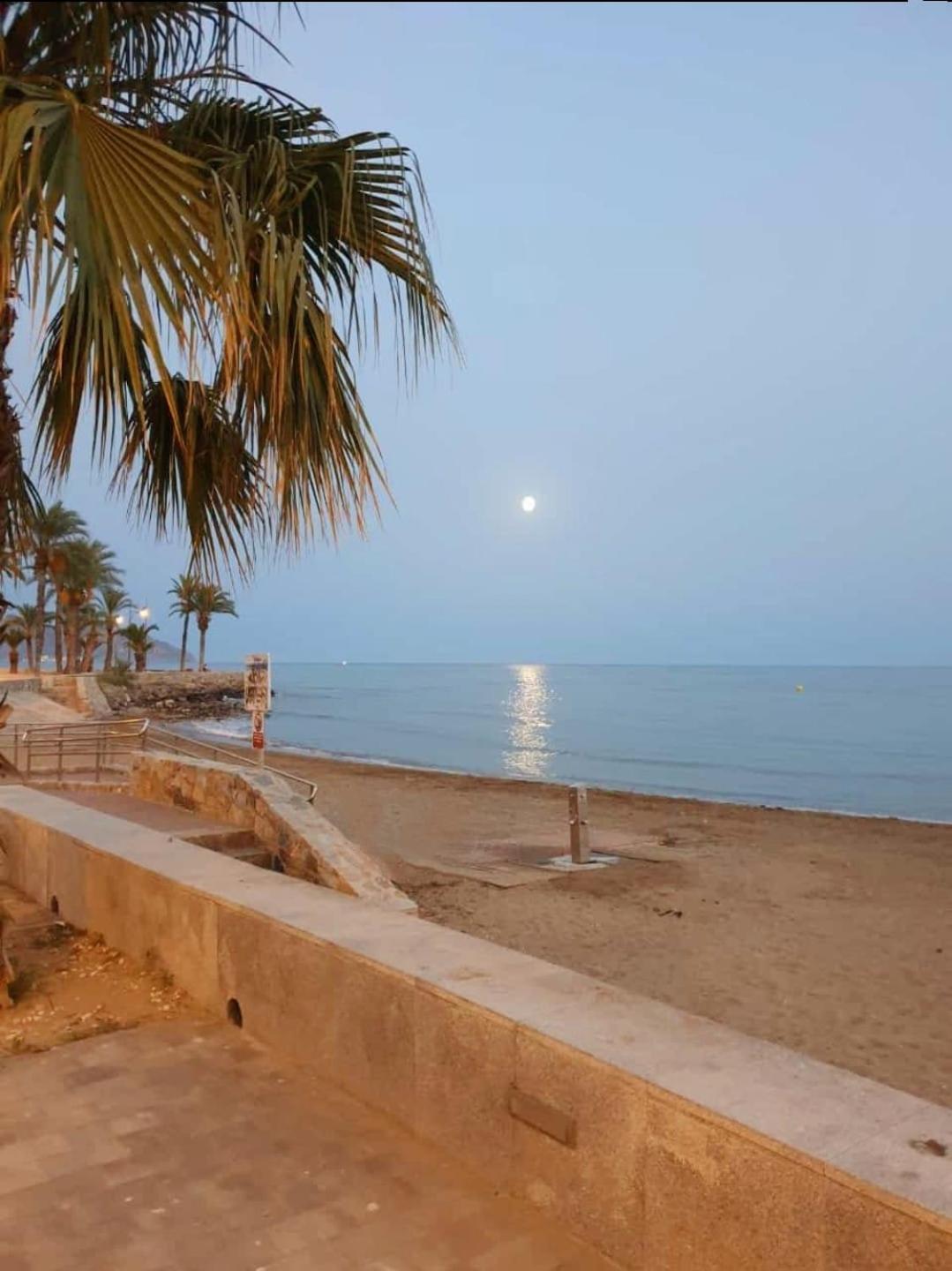 Vistas Al Mar Desde La Playa De El Rihuete En Puerto De Mazarron Apartment Bagian luar foto